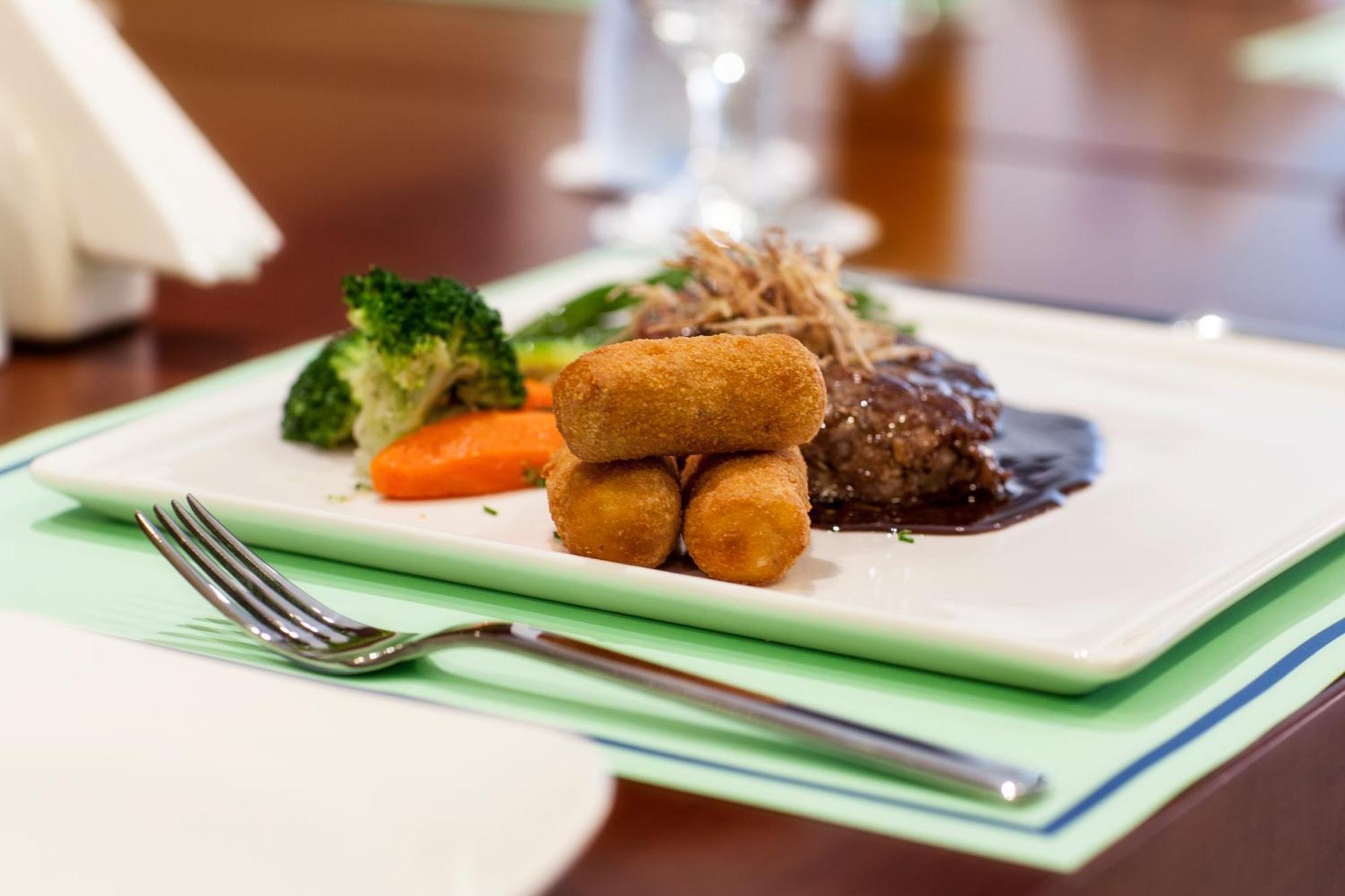 Holiday Bahrain Hotel Al Manamah Ristorante foto