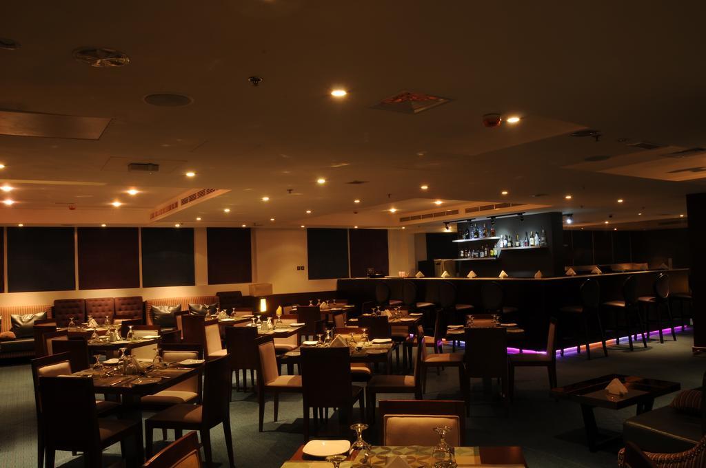 Holiday Bahrain Hotel Al Manamah Esterno foto
