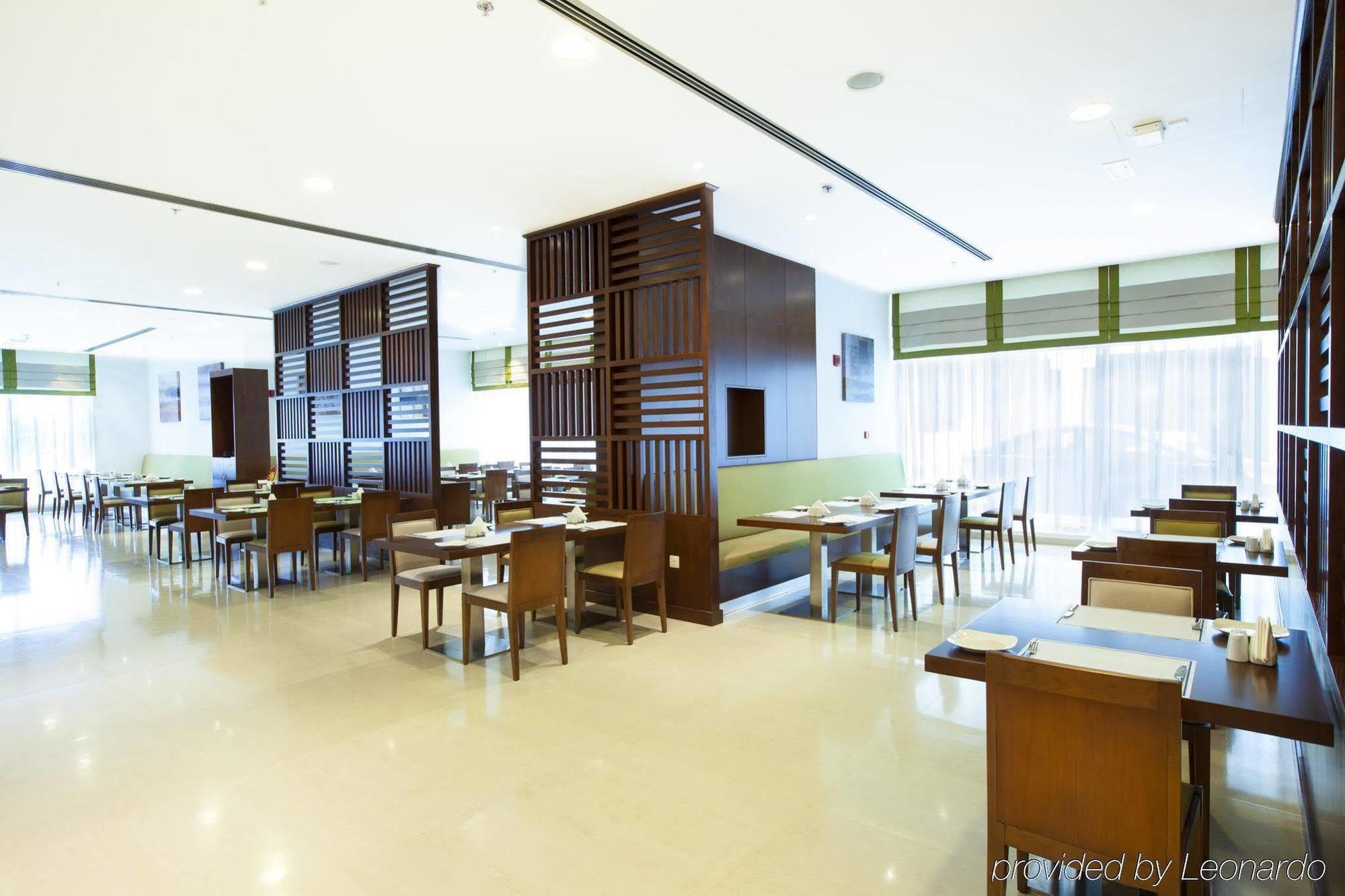 Holiday Bahrain Hotel Al Manamah Esterno foto